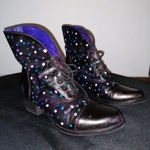 L'Artiste hand-painted boots, size 37/6.5